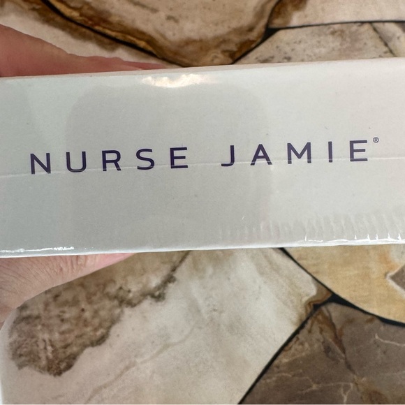 Nurse Jamie TriAngle Facial Beauty Tool - NIB SEALED - Picture 3 of 3